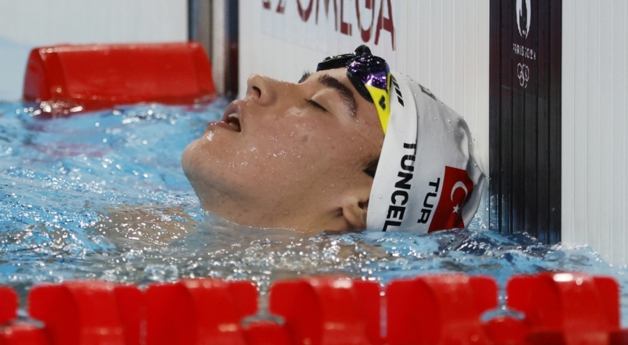 1500 metre yüzmede Kuzey Tunçelli finalde