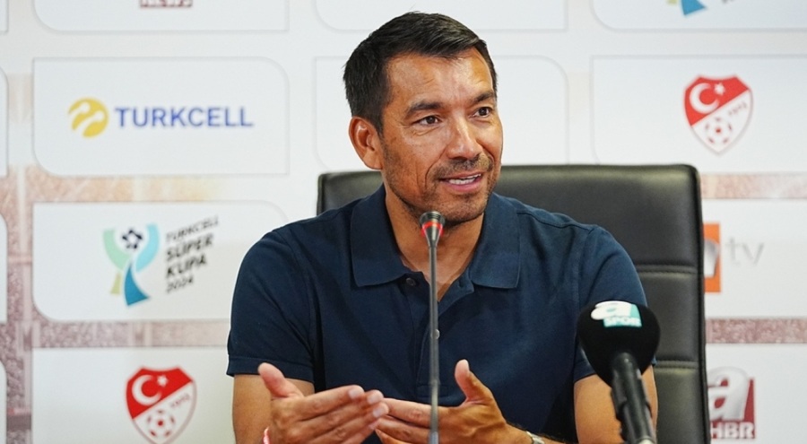 Giovanni van Bronckhorst: "Geçen sezonki farkı kapatacağız"