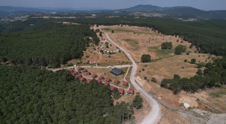 Bursa'da Uludağ'ın güney yamaçlarındaki yayla misafirlerine unutulmaz deneyimler yaşatıyor