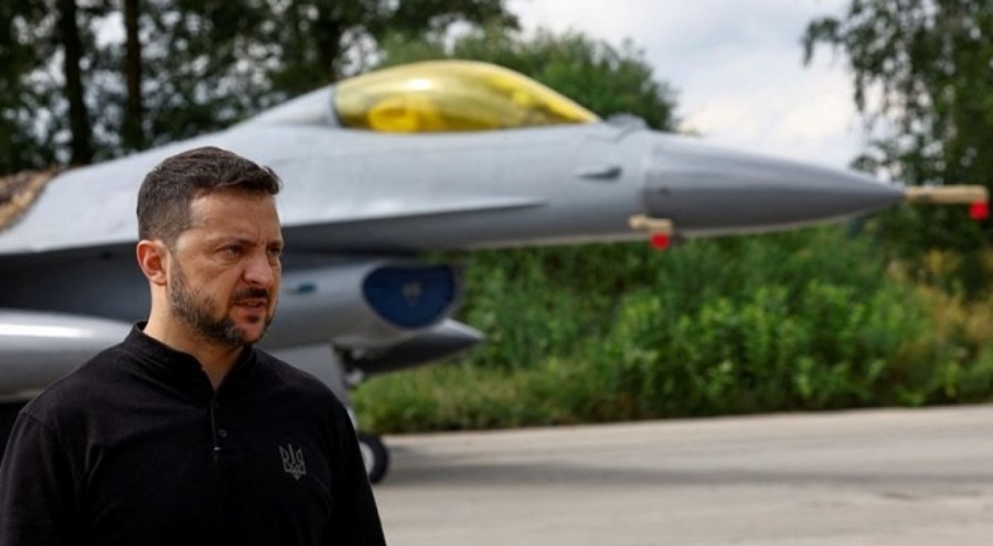 Zelenski duyurdu: Ukrayna ilk F-16 jetlerini teslim aldı