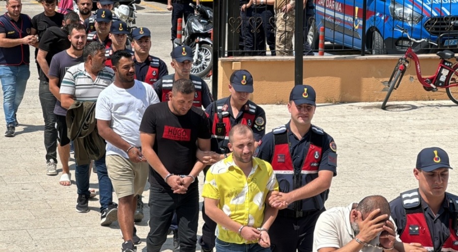 90 düzensiz göçmen yakalandı