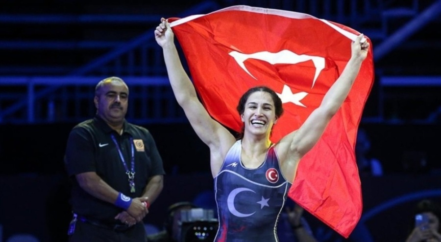 Milli güreşçi Buse Tosun Çavuşoğlu repesaj maçına çıkacak