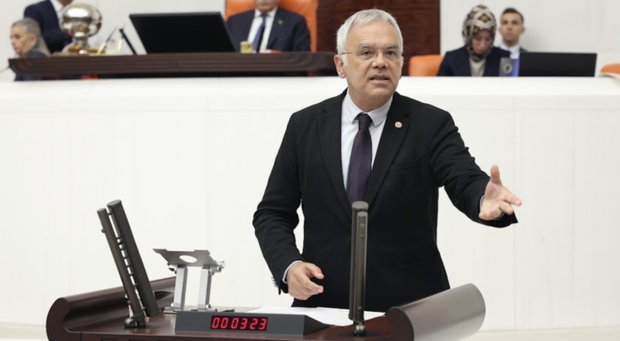 Bursa Milletvekilli Pala'dan Sağlık Bakanlığı'na: "Ülkemizde bir kızamık salgını olduğu çok açık!"