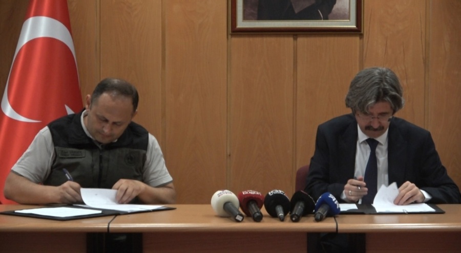 BUÜ'de yanan alanların ağaçlandırılması için protokol imzalandı