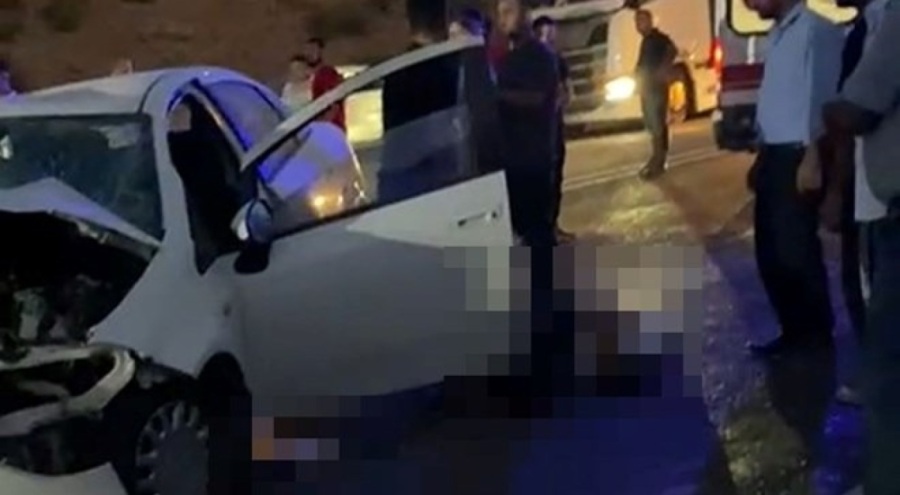 İki otomobil kafa kafaya çarpıştı: 1 ölü, 3 yaralı