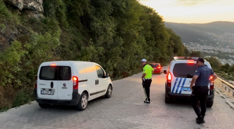 Bursa'da Zeyniler Yolu'nda şok baskın