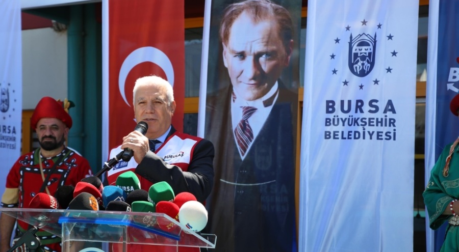 Büyükşehir'in ulaşım filosu büyüyor! Başkan Bozbey: "Bursa'da ulaşım, artık sorun olmaktan çıkmalıdır"