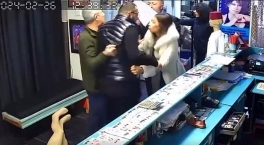 Fotokopisi çekilirken borçlusu olduğu 523 bin liralık senedi yuttu