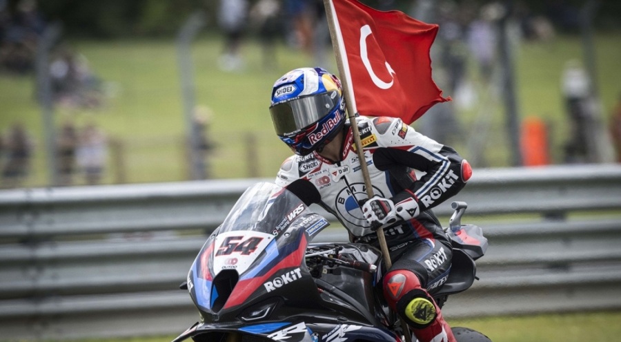 Toprak Razgatlıoğlu'ndan üst üste 11.galibiyet