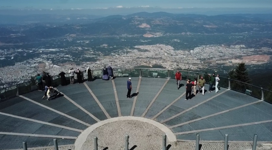 Bursa Uludağ'dan İstanbul'u görmeye çalıştılar