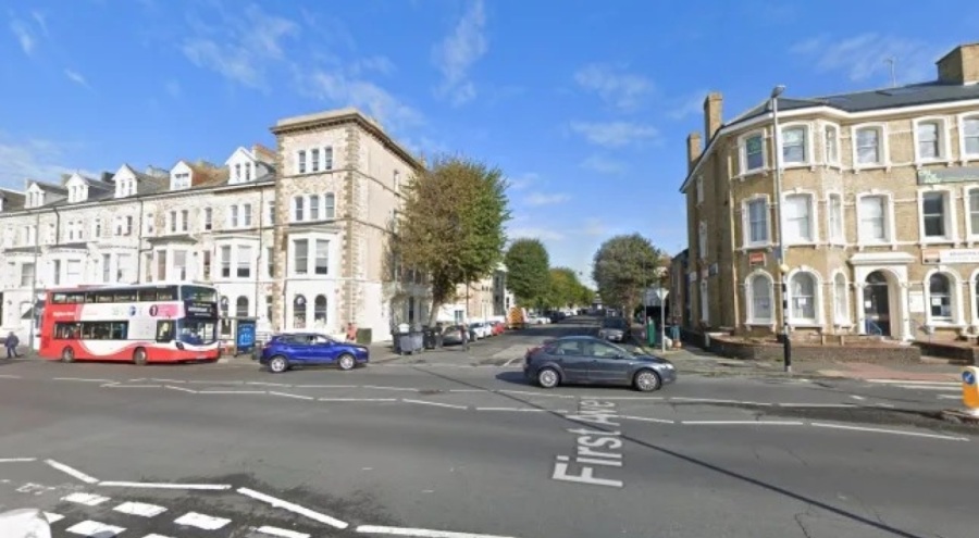 Yol tarifi istediği kadını aracına bindirerek kaçırmaya çalıştı