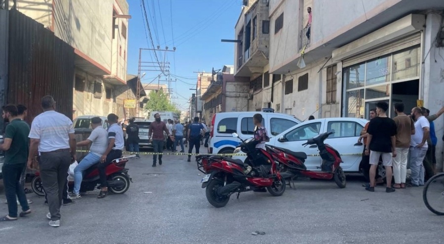 Fabrikada pres makinesine sıkışan işçi öldü