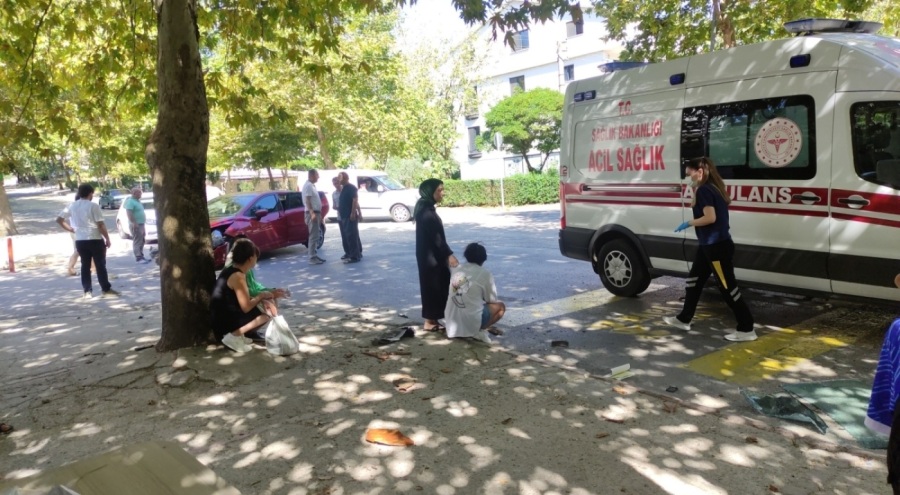 Bursa'da kaza sonucu hurdaya döndüler!