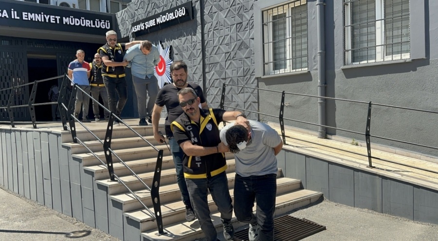 Bursa'da 1 kişinin öldüğü 'su' kavgasının şüphelileri adliyeye sevk edildi