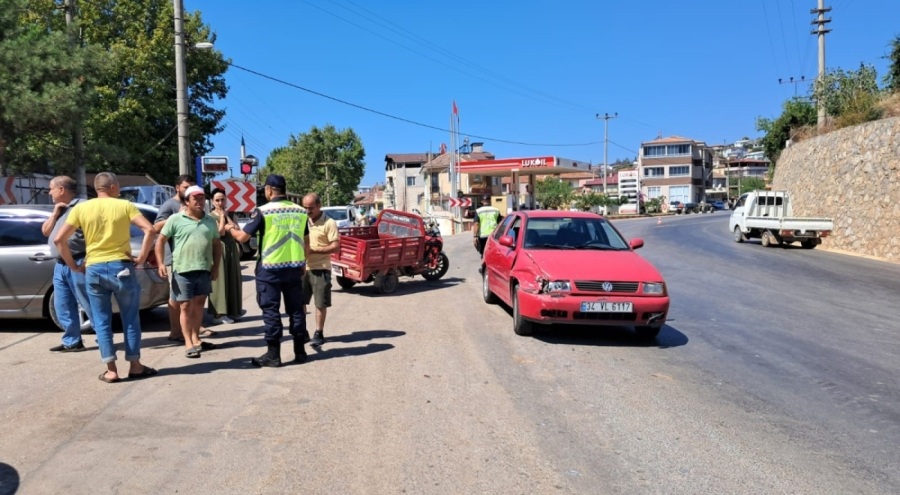 Bursa'da tarladan dönen aile kaza yaptı!