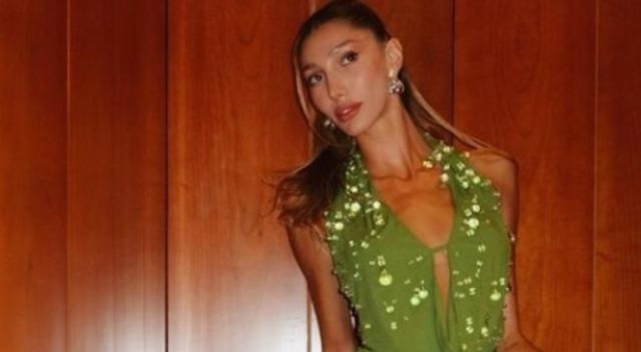 Miss Turkey güzeli Şevval Şahin lüks tekneden peş peşe paylaştı!