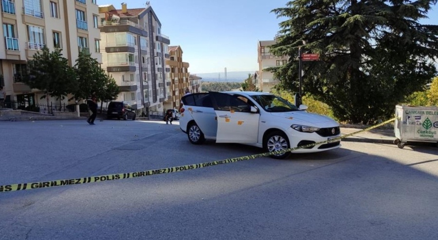 Ankara'da güpegündüz araç kurşunlandı