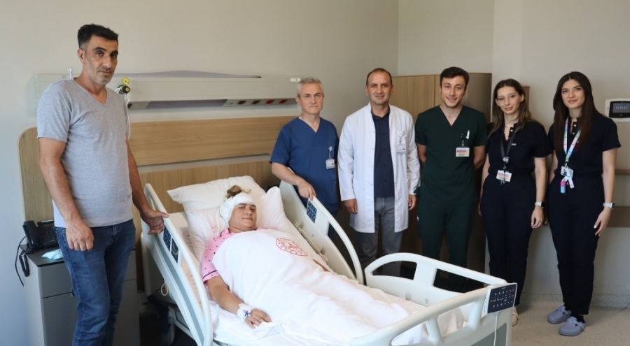 Bursa Şehir Hastanesi'nde ilk kez biyonik kulak ameliyatı yapıldı