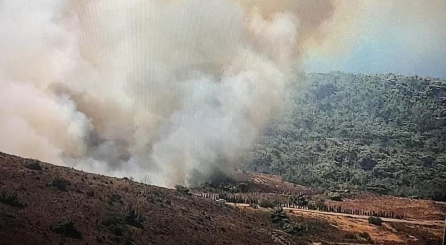 Bozcaada'da yangın!