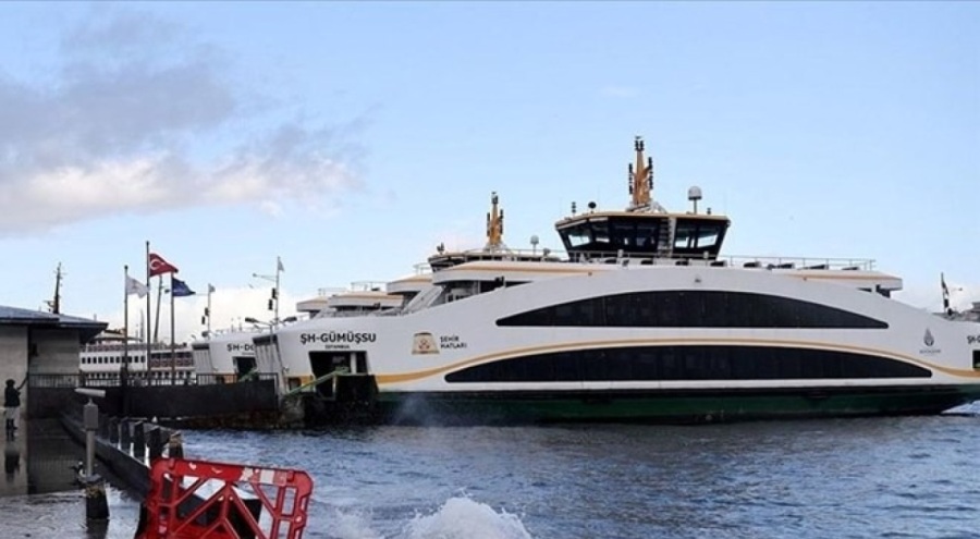 İstanbul'da vapur seferlerine hava muhalefeti engeli