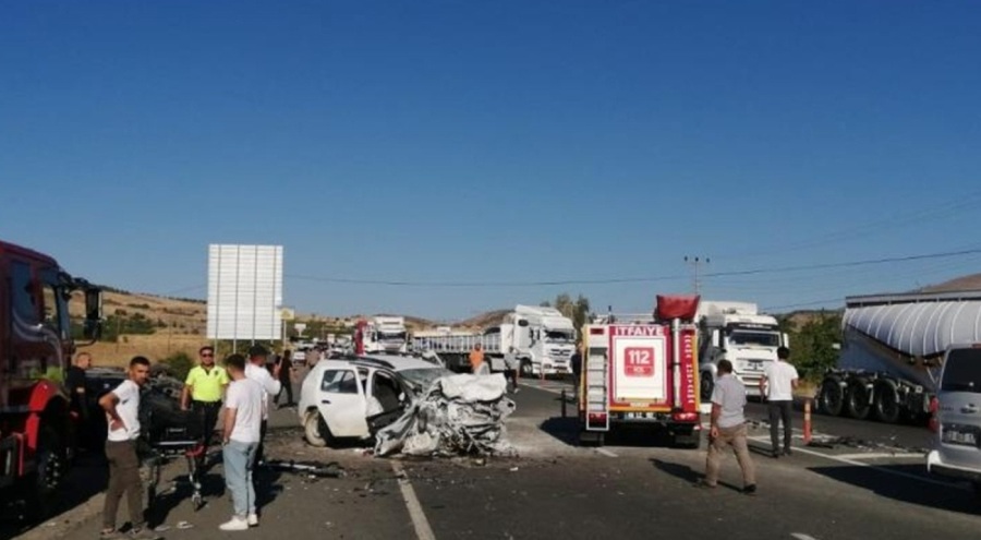 Malatya'da feci kaza: 2 ölü 4 yaralı