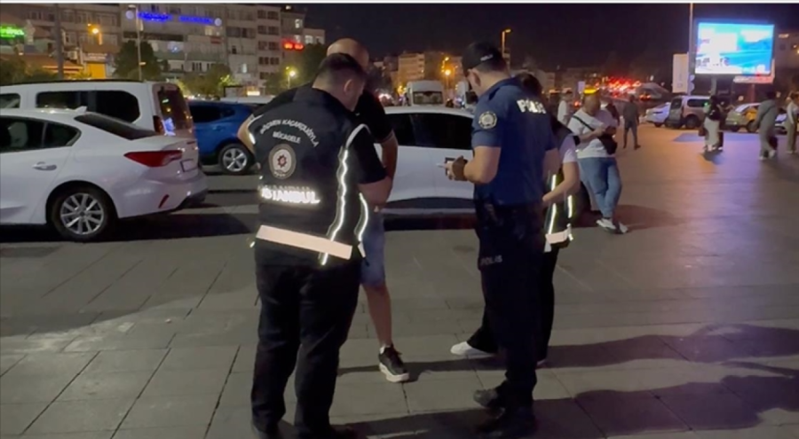 İstanbul'da düzensiz göçmenlere yönelik denetim yapıldı