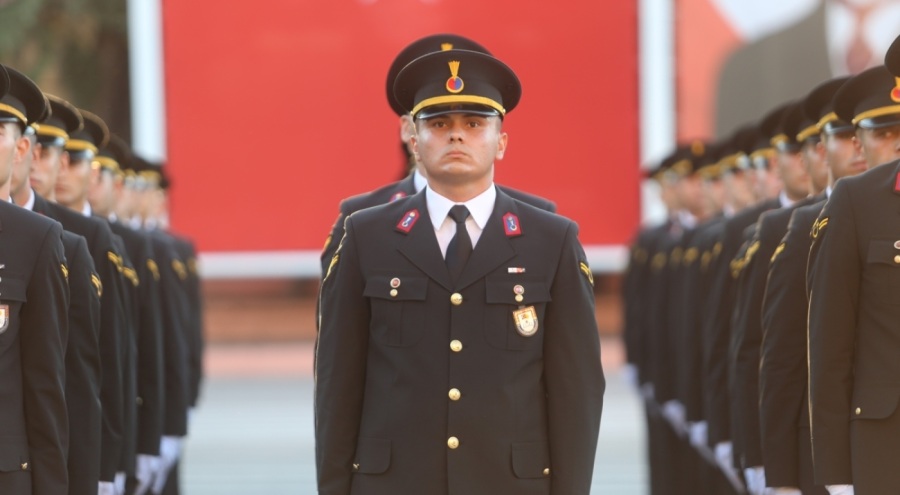 Bursa Işıklar Jandarma Meslek Yüksekokulu mezunlarını verdi