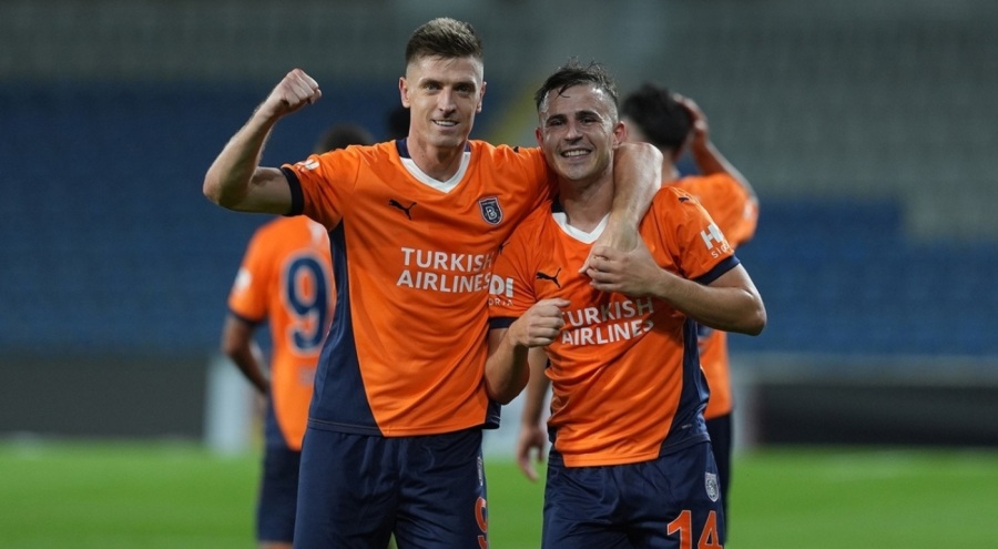 Başakşehir, UEFA Konferans Ligi gruplarına bir adım uzakta