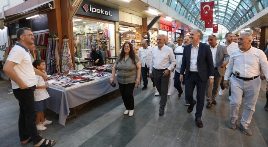 İnegöl çarşısında alışveriş şenliği bereketi
