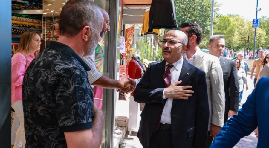 Bursalılarla vedalaşan Vali Demirtaş helallik istedi