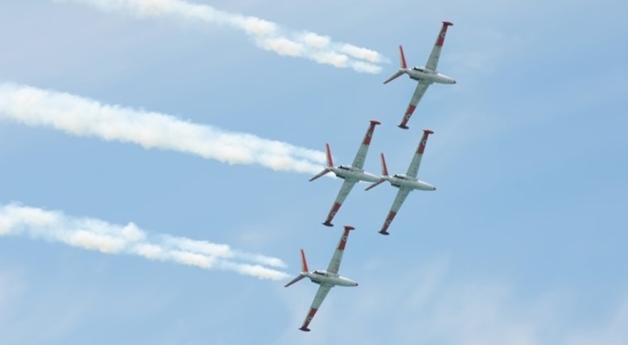 Fransa'da uçak denize çakıldı, pilot öldü