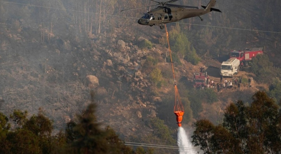 MSB 13 helikopterle yangın söndürme çalışmalarına destek veriyor