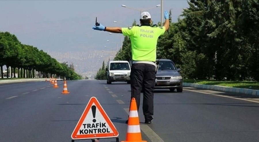 Bir haftada 448 bin sürücüye işlem yapıldı