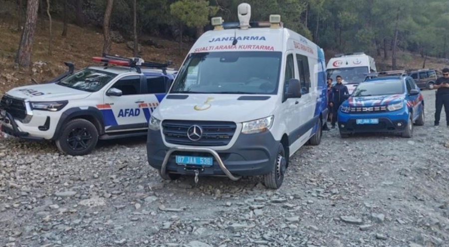 Antalya'da 23 yaşındaki genç ırmağa girdi: Kayboldu