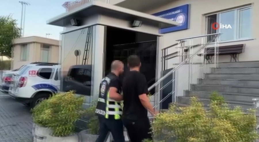 Değnekçilik yaparken kıskıvrak yakalandı