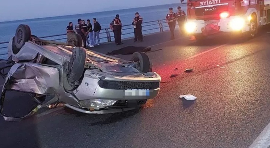 Otomobil uçuruma yuvarlandı: Yaralılar var!