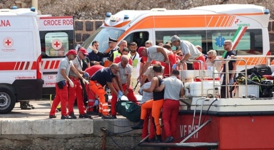 İtalya'da 22 turisti taşıyan yelkenli battı! Kayıplar var