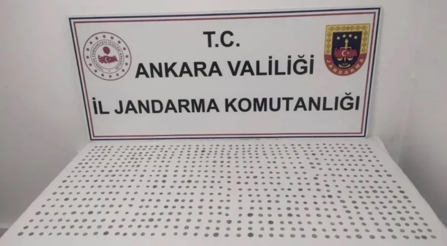Ankara'da yüzlerce tarihi sikke ele geçirildi
