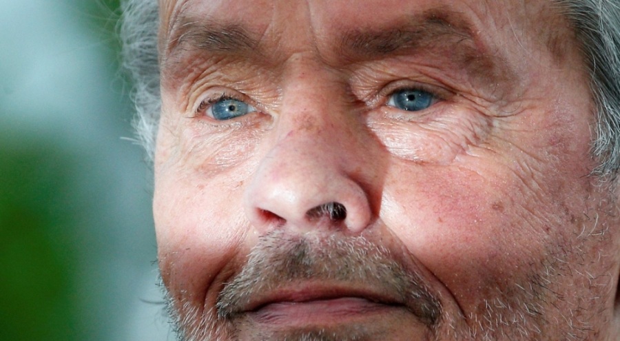 Alain Delon'un bakıcısı ünlü oyuncunun çocuklarını suçladı