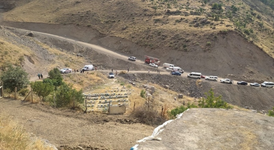 Kamyonet devrildi: Çok sayıda güvenlik korucusu yaralı