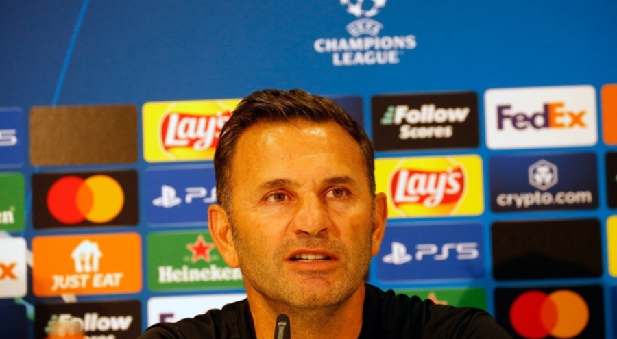 Galatasaray Teknik Direktörü Buruk: "İlk hedefimiz Şampiyonlar Ligi"