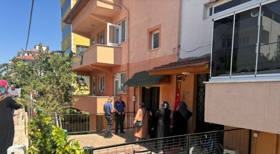 Evinde yaşlı kadının cansız bedeni bulundu