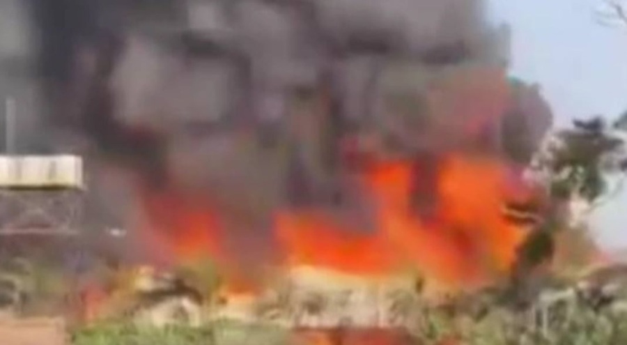 Hindistan'da fabrikada patlama: Çok sayıda ölü ve yaralı var