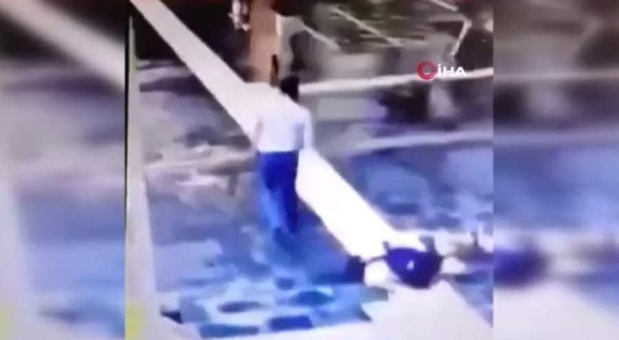 Almanya'da tren istasyonunda silahlı saldırı