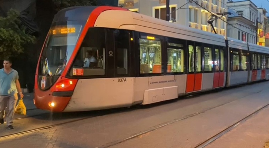 İstanbul'da şüpheli çanta paniği