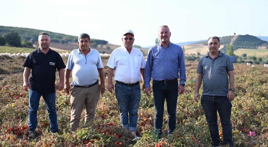 Bursa Karacabey Başkanı Karabatı'dan çiftçiye destek