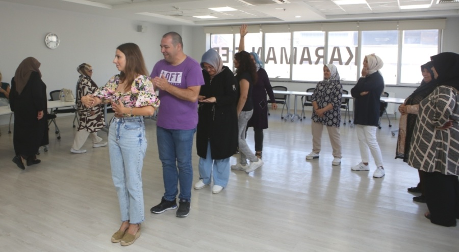 Nilüferli kadınlar drama dersleri ile iletişimini güçlendiriyor