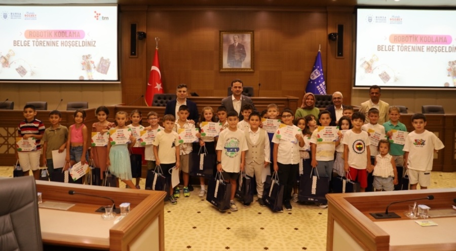 Bursa'da robotik kodlamada sertifika heyecanı