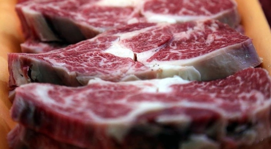 Ticaret Bakanlığı'ndan karkas et fiyatlarını düşürmeyen kasaplara işlem