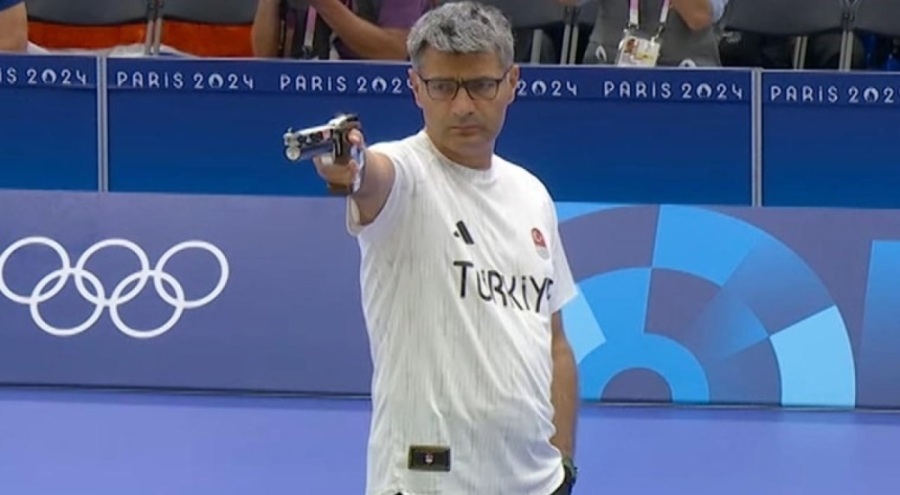 Yusuf Dikeç'in ikonik pozu, sınav sorusu oldu
